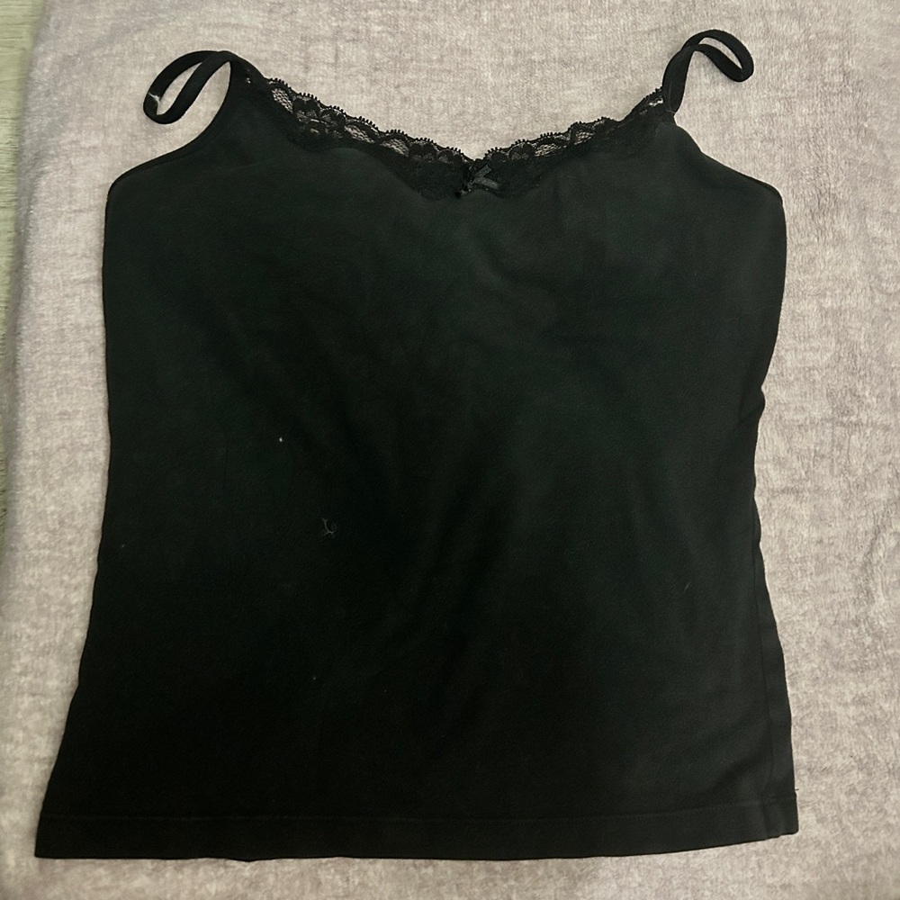 • black laced tank top